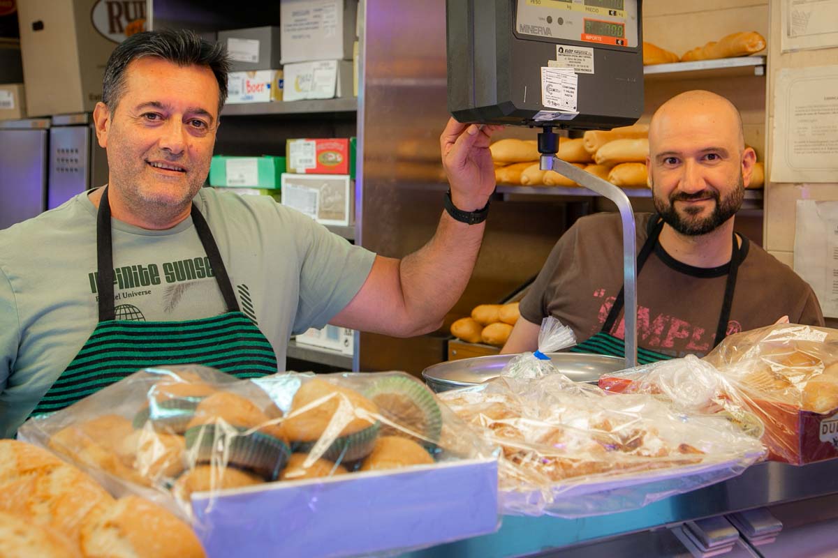 014_N17 -panaderia y varinetes MERC. PUENTE DE VALLECAS_PUESTOS._DR5B2594_copy_