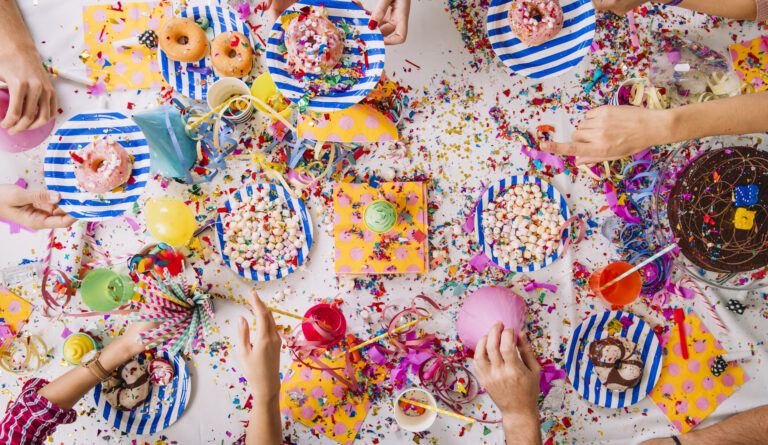 birthday-party-table